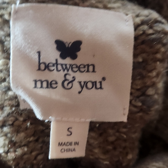 Extra Thick Snuggly TurtleNeck Sweater - Picture 6 of 8